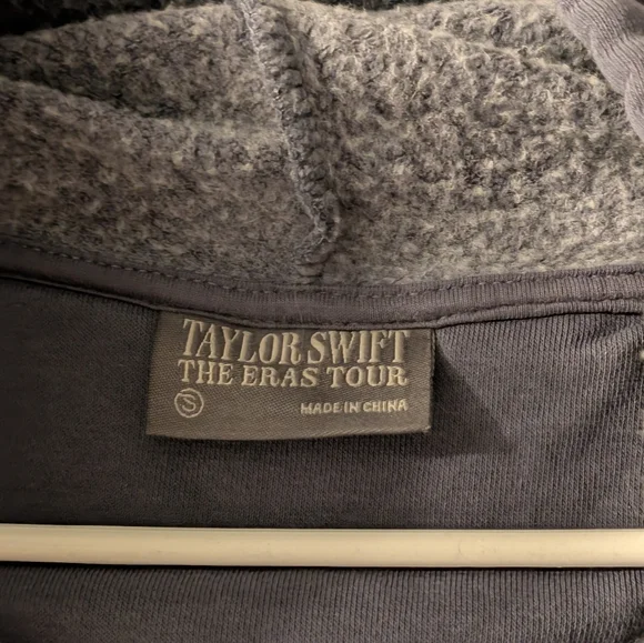 taylor swift washed blue eras tour hoodie - Picture 3 of 3
